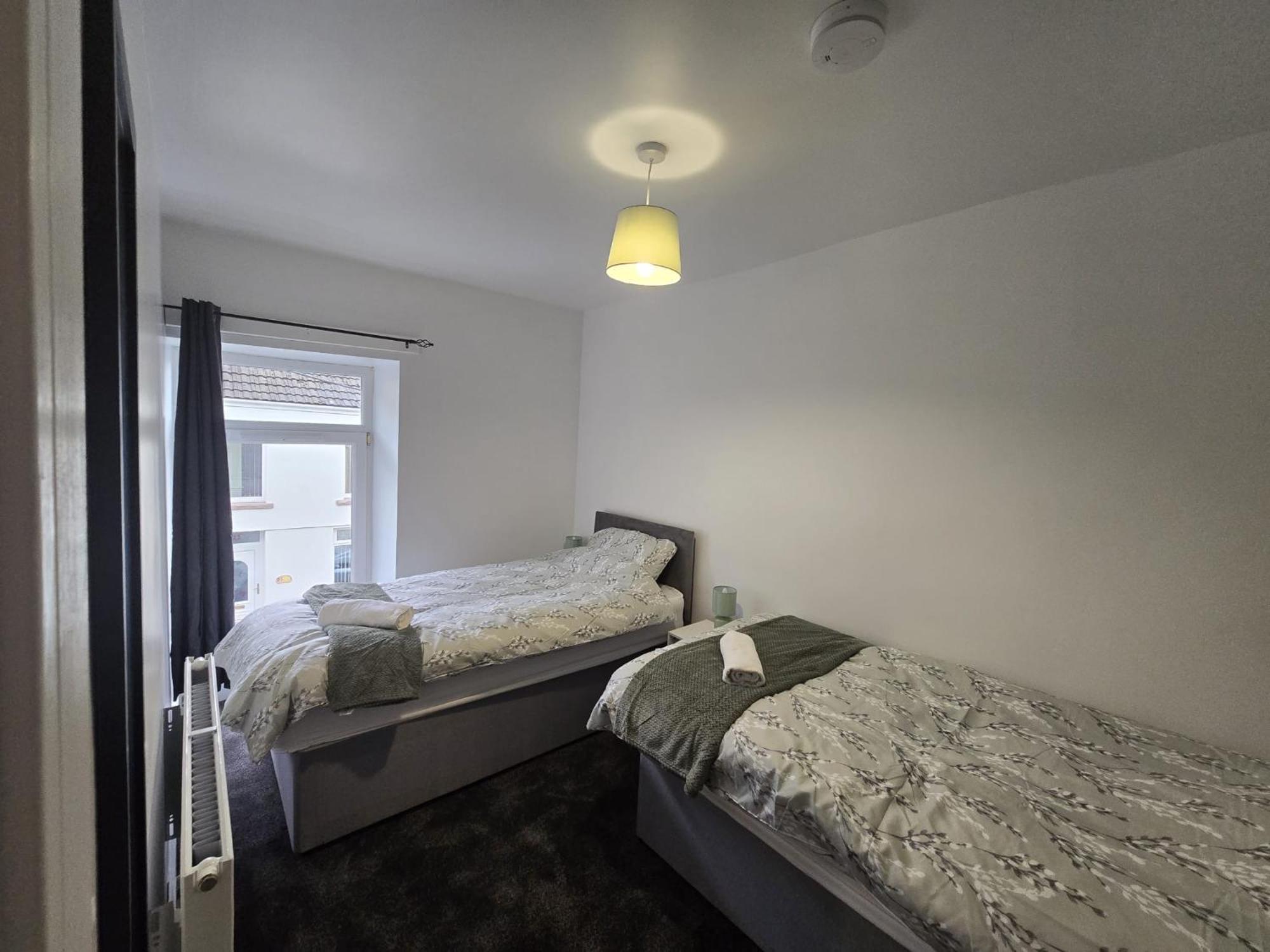 Holiday home Newly Renovated 4 Bedroom House *